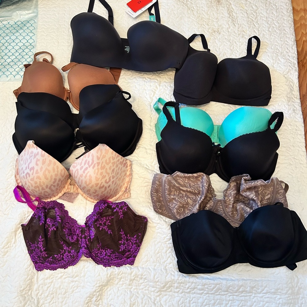 Inventory liquidation - bra bundle